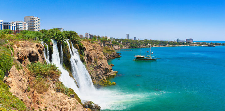 Fototapeta Lower Duden waterfall (Karpuzkaldıran waterfall). Lara, Antalya, Turkey