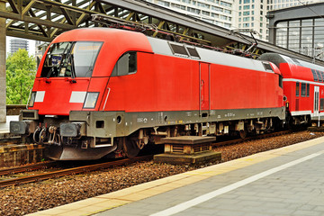 Berlin Zoologischer Garten railway station. © Tomasz Warszewski