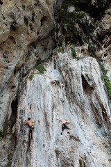rock-climbers get upward on the steep rock
