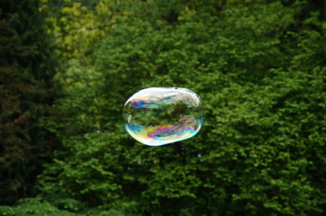 eine große seifenblase