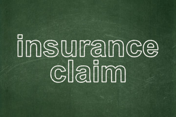 Obraz premium Insurance concept: Insurance Claim on chalkboard background