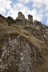 Fototapeta na wymiar Rocca Calascio, a mountaintop fortress in Abruzzo, Italy