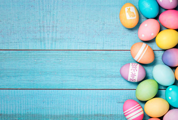 Colorful Easter Eggs Border - 139990822