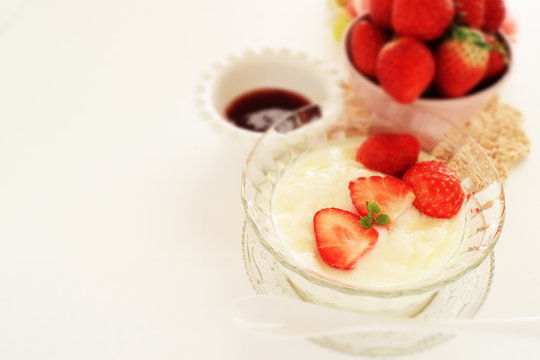 Strawberry and honey yogurt