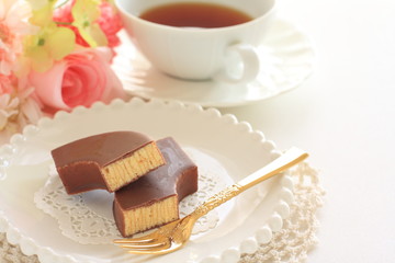 chocolate coating Baumkuchen and