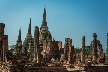 Obraz premium AYUTTHAYA, THAILAND Ruins and Antiques at the Ayutthaya Historical Park