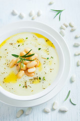 Creamy white bean and vegetable soup