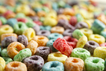 Cereali colorati per la colazione