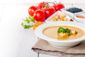 Vegetarian lentil cream soup