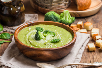 Broccoli cream soup
