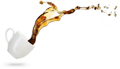 Foto auf Alu-Dibond coffee spilling out of a cup isolated on white background © popout