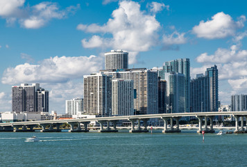 Fototapeta na wymiar Miami from the Bay