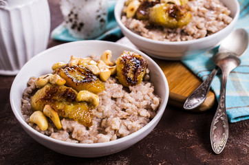 Rice porridge with banana