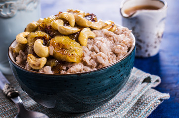 Rice porridge with banana