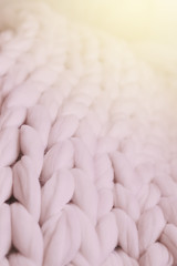 Super chunky yarn, white plaid