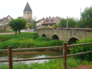 eglise,mont saint vincent,saone et loire,france