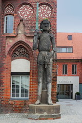 Fototapeta na wymiar Brandenburg, Rathaus mit Roland