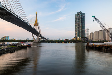 Obraz premium Bhumipol Bridge and Chao Phraya River
