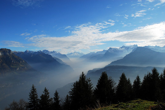 Berge im Nebel © MEISTERFOTO