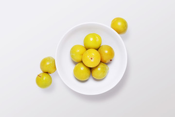 Yellow plums