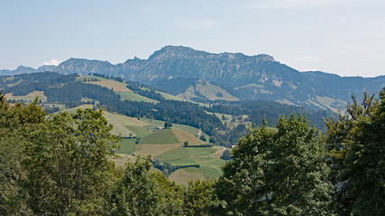 Fototapeta na wymiar Schweizer Landschaft