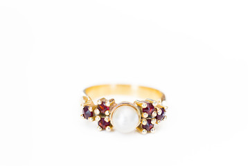 Reparation and restoration of jewelry