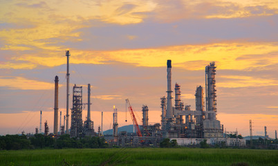 Fototapeta na wymiar Oil refinery at sunrise
