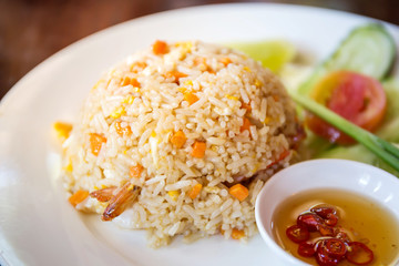 Fried rice with shrimp