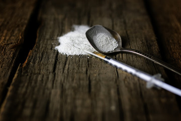 cocain drug syringe spoon