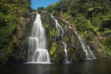 Fototapeta na wymiar Owharoa Falls, New Zealand