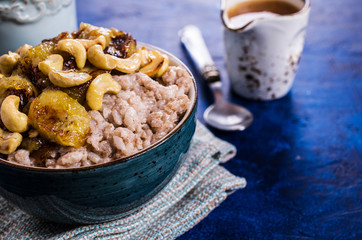 Rice porridge with banana