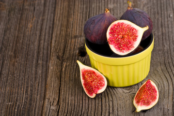 fresh figs on the wooden table