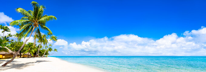 Fototapety  Panorama plaży z turkusowym morzem
