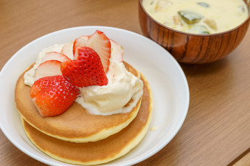 Strawberry pancakes