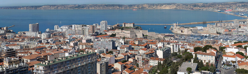 Panorama haute définition de Marseille réalisé depuis Notre Dame de la Garde