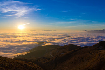 Fototapeta premium Carpet of clouds from mountain top
