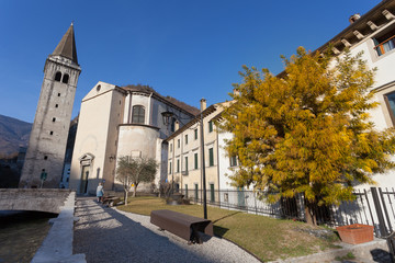 Fototapeta premium Visiting ancient italian square in Veneto region