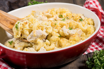 Macaroni with cheese, chicken