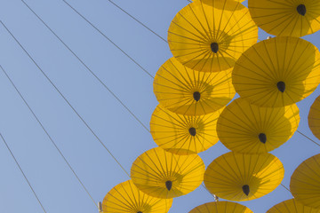 yellow umbrella