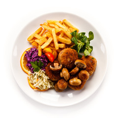 Meatballs wirh french fries
