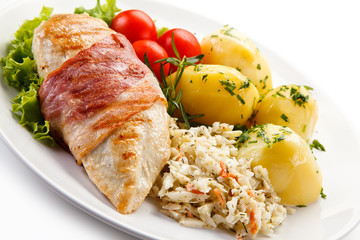 Grilled chicken fillet with potatoes