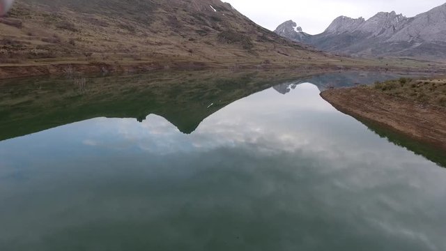 PANTANO CASARES
