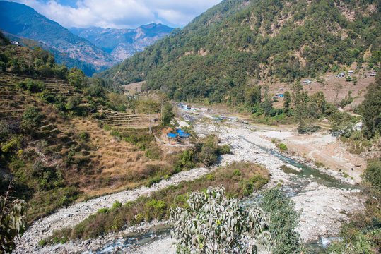 Fototapeta the stream flows from the mountains