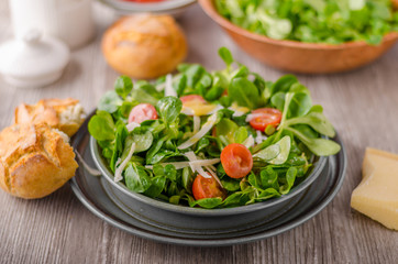Lamb lettuce salad with dijon dressing
