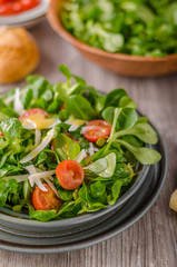 Lamb lettuce salad with dijon dressing