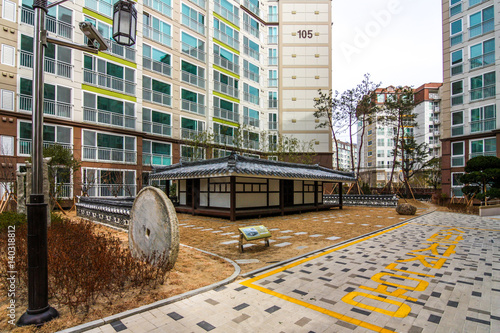 "wohnen in korea" Stockfotos und lizenzfreie Bilder auf Fotolia.com