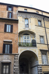 Fototapeta na wymiar Old classic building in Rome, Italy