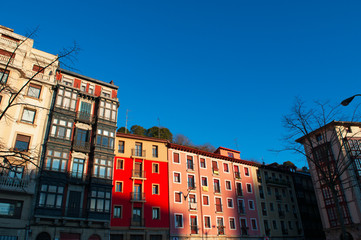 Paesi Baschi, Spagna, 26/01/2017: vista dei palazzi nello skyline di Bilbao