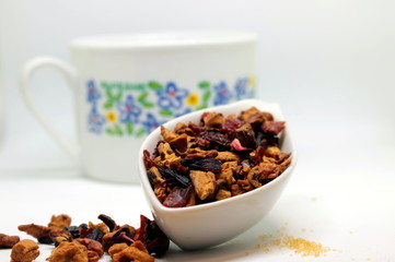 tisana mela, cannella e uvetta