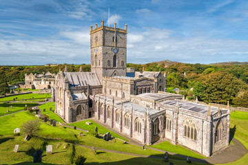 St Davids cathedral in South Wales - obrazy, fototapety, plakaty